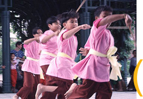 Angkor Dance Troupe, Lowell, Massachusetts, 1999. Photo by Maggie Holtzberg.
