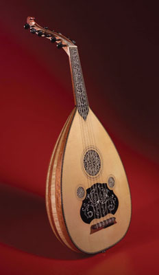 Oud, Middle Eastern musical instrument, 1992; Peter S. Kyvelos (b. 1943); Belmont, Massachusetts; Curly maple, paduke, spruce, Delrin, synthetic mother-of-pearl, strings; 60 x 1 1/2 in.; Collection of the artist; Photography by Jason Dowdle